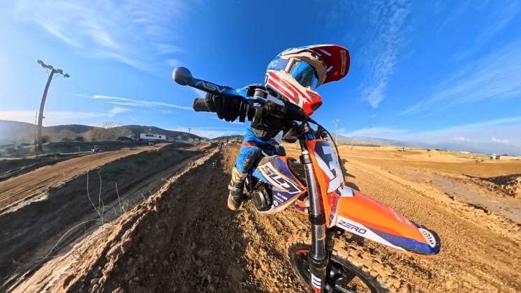 Insta360 X5 motocross footage