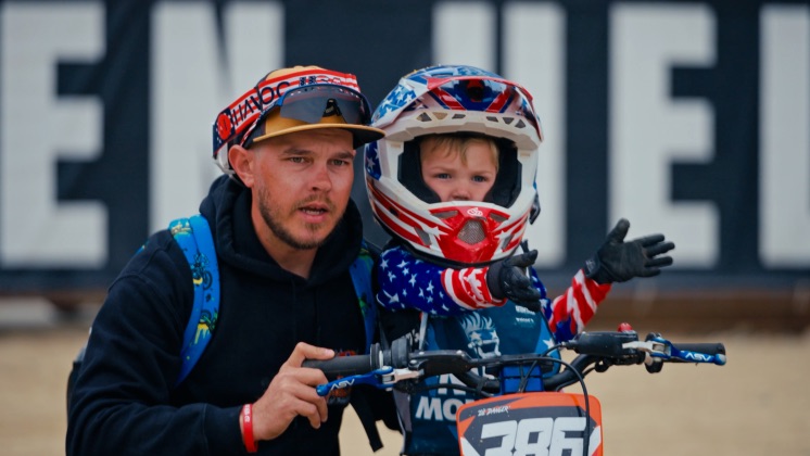 Jett Carter with dad Jake