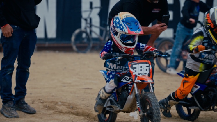 Jett Carter AMA race