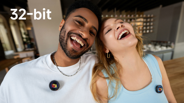 The Transmitter has the capability to internally record audio using its onboard memory. 32-bit Float internal recording captures a wide dynamic range, reducing the risk of clipped audio.